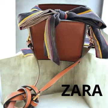 ZARA 리본 포함 브라운/큐브 숄더백