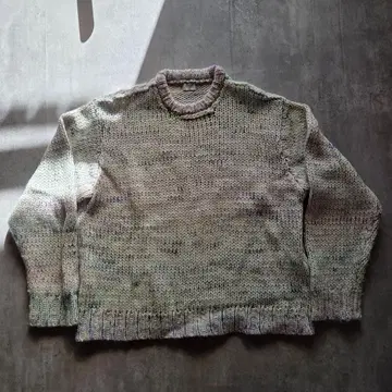 URU 크루 넥 니트