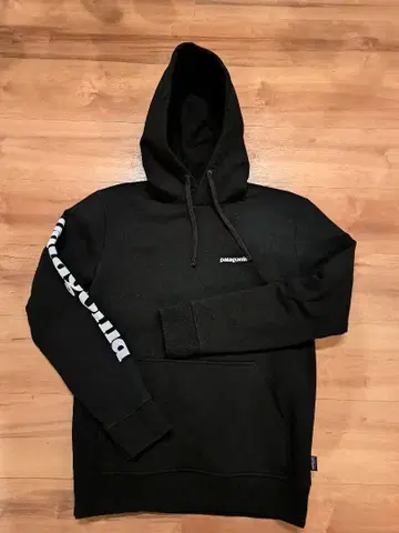 patagonia 블랙 후드 부착 후드티