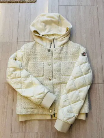 Moncler 후드 부착 트위드 다운 자켓 아이보리