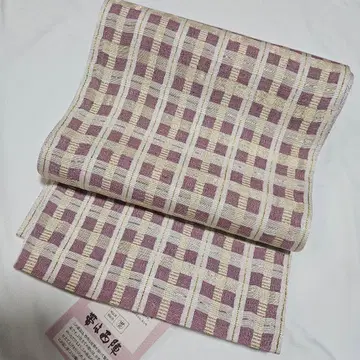 사랑스럽고 세련되게 손으로 짠 후쿠로 오비