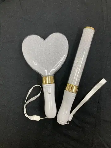 하트 응원봉과 응원봉