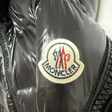MONCLER 블랙 다운 자켓