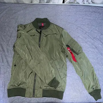 인더스트리즈 MA-1 자켓