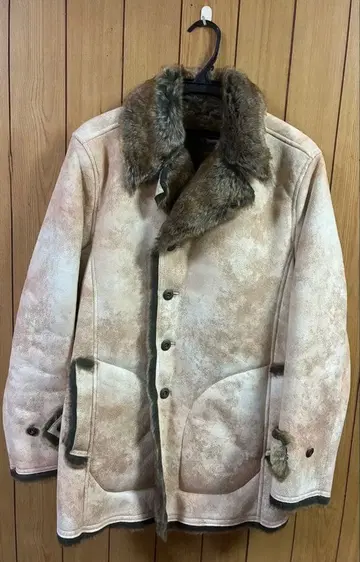 퍼 베이지 롱 코트