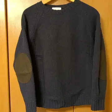 soglia 네이비 니트 스웨터 엘보 패치