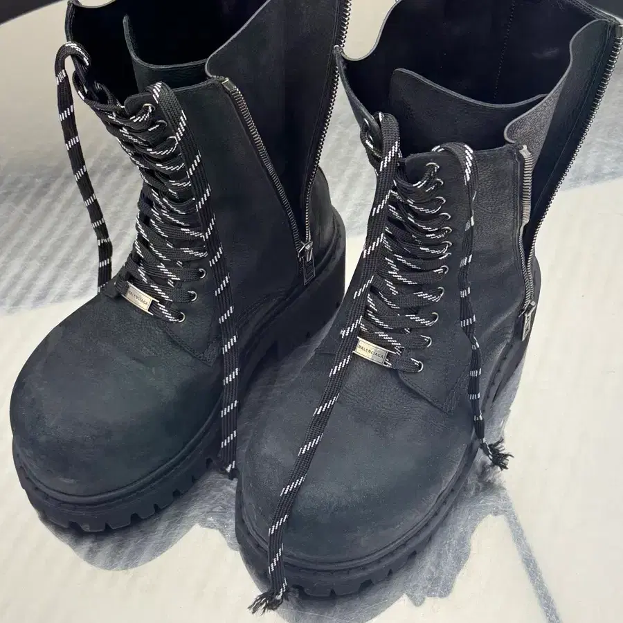 25FW Balenciaga Stomper Boots 41 (New) | Bunjang Global