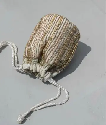 인도 비즈 복조리 백 어반 리서치 도어스