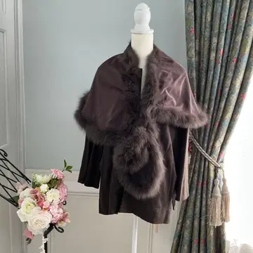 TO BE CHIC 케이프 코트 프리 사이즈 브라운 퍼 포함