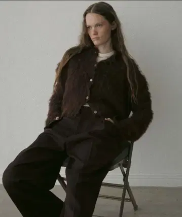 ETRE TOKYO 브러쉬드 컴팩트 니트 가디건