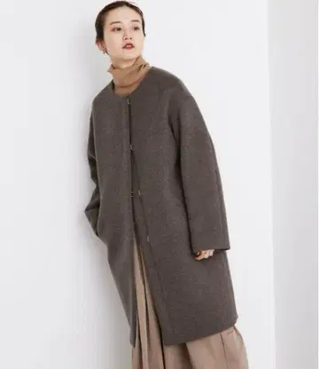 이에나 램스울 노카라 코트