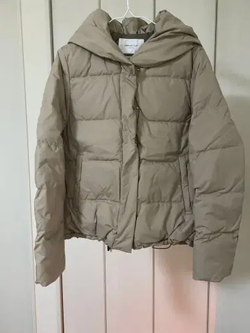 다운 자켓 베이지