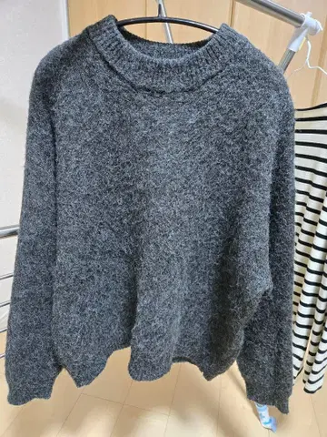 Casper John 크루넥 스웨터