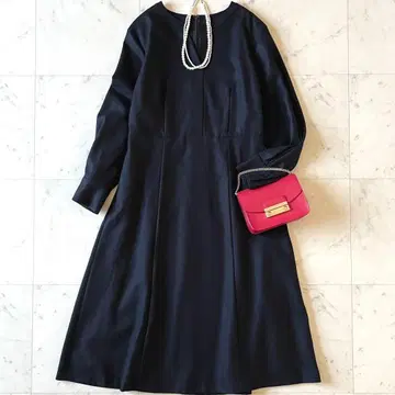 컨디션 최상 23구 울 키넥 롱 원피스 40 네이비 네이비 긴팔 플레어
