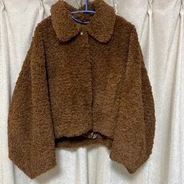 SNIDEL 브라운 보아 자켓 카라 부착