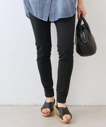 BEARDSLEY 코튼 레깅스 블랙