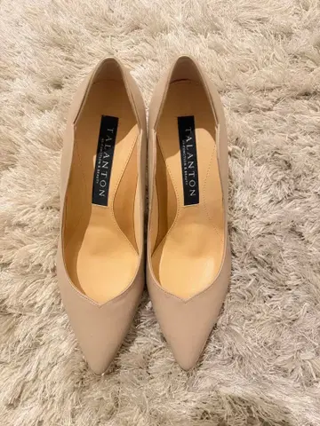 TALANTON 베이지 스틸레토 펌프스 22cm