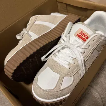 JAVA 자바 통굽 코트 스니커즈 M 사이즈 박스 포함