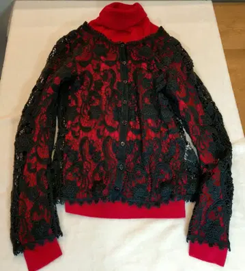 빨간색 니트, 블랙 레이스 가디건 2점