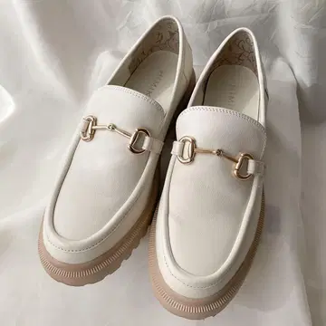 새상품급 히미코 볼륨 밑창 로퍼 비트 로퍼 화이트 통굽 24cm