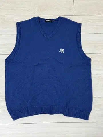XLARGE 네이비 베스트 L 사이즈