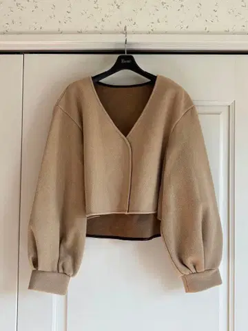 메종 드 돌체 파이핑 풀오버