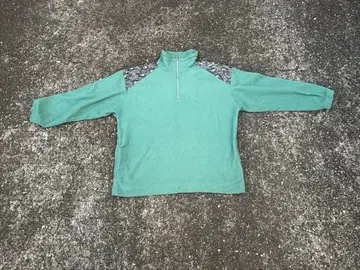 그린 컬러 하프 지퍼 트레이닝복