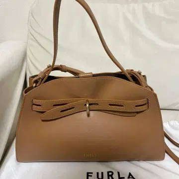FURLA 마르게리타 카멜