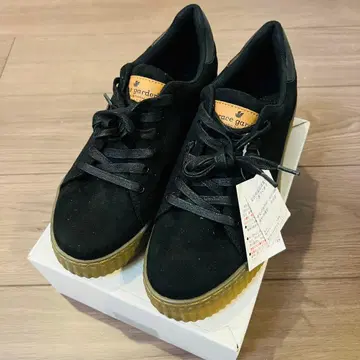 [택 포함 새상품] grace garden 스웨이드 스니커즈 25.0