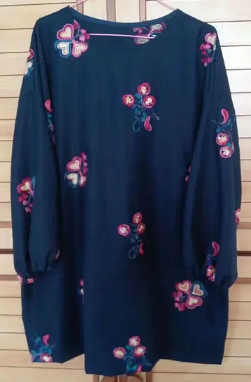 린넨 자수 네이비 긴팔 튜닉