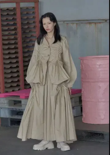 개더 볼륨 스커트 POPPY 베이지