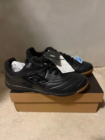 umbro 풋살화 26.5cm 엄브로