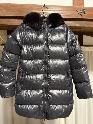 가격 인하 가능! DUVETICA 퍼 달린 롱 다운 자켓 블랙
