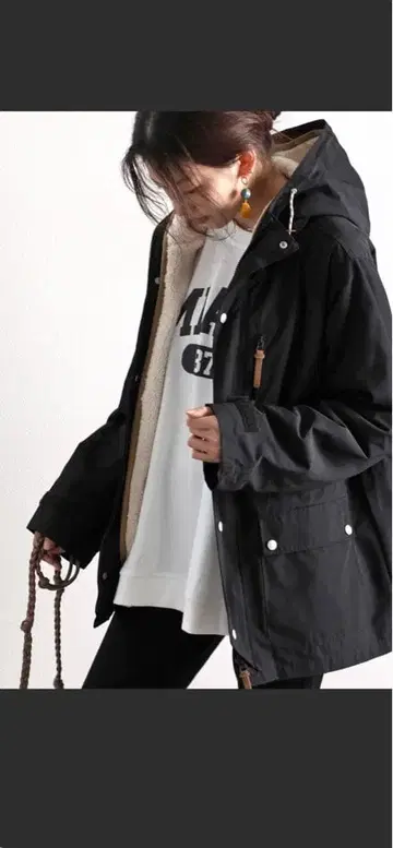 보아 라이너 포함 3way 하이브리드 미들 기장 마운틴 후드티