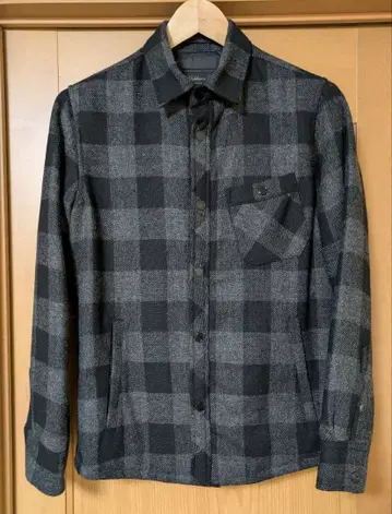 나노 유니버스 다운 셔츠