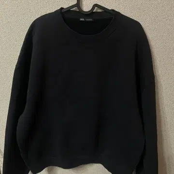 ZARA 블랙 크루넥 트레이닝복