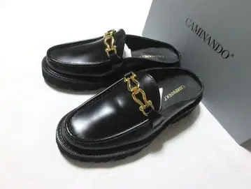 별주 카미난도 VERMEIL par iena 로퍼 뮬