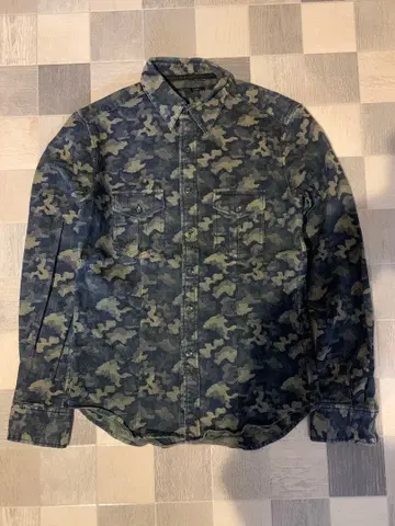 46 (S 사이즈 상당) world exe 데님 셔츠