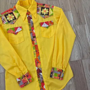 70년대 패치워크 패턴 셔츠 꽃무늬 딸기 무늬 웨스턴