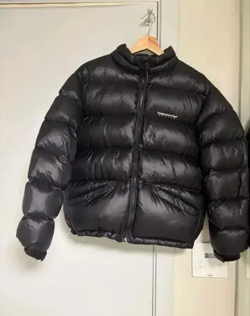 thisisneverthat 블랙 다운 자켓