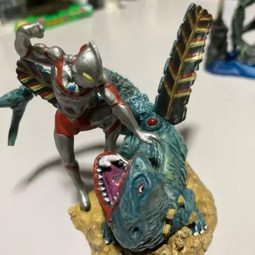 울트라맨 vs 케무라 HG 이매지네이션 디오라마