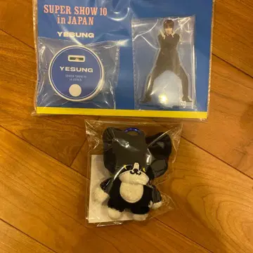 SUPER JUNIOR 봉제 인형 키링 빛나는 아크릴 스탠드 2개 세트