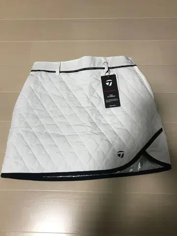 TaylorMade 여성용 골프 스커트 화이트