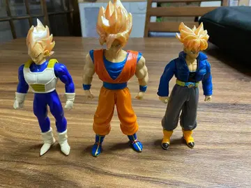 드래곤볼 집결 3대 슈퍼 사이어인 손오공, 베지터, 트랭크스 3체 세트