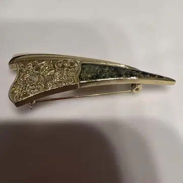 엘레강트한 골드 브로치