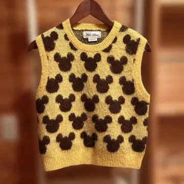 [ 익명 배송 ] ZARA X DISNEY 자라 디즈니 미키 니트