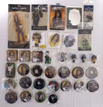 트위스티드 원더랜드 아크릴 참 키링 캔뱃지 세트