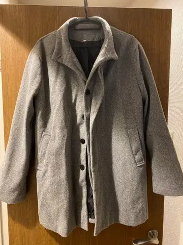 그레이 울 코트 버튼 포함