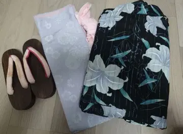 블랙 베이스 릴리 디자인 유카타 오비 일본 나막신 세트 릴리