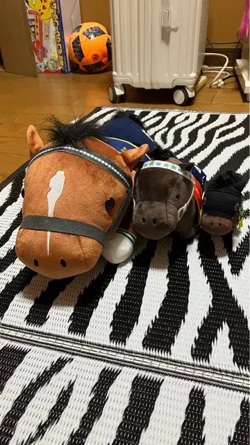 레이스용 말 봉제 인형